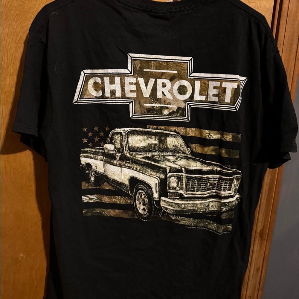 Men’s Buck Wear Chevy 73 Camo Flag T-Shirt Size: L Black